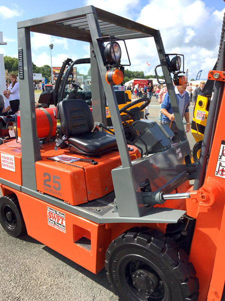 Nissan Forklift with UnitedSeats GS12 seat