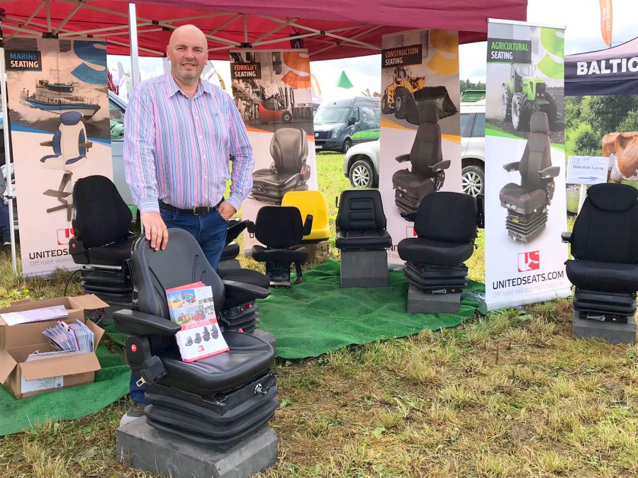 Carlat and UnitedSeats attend Farm Show in Vilani