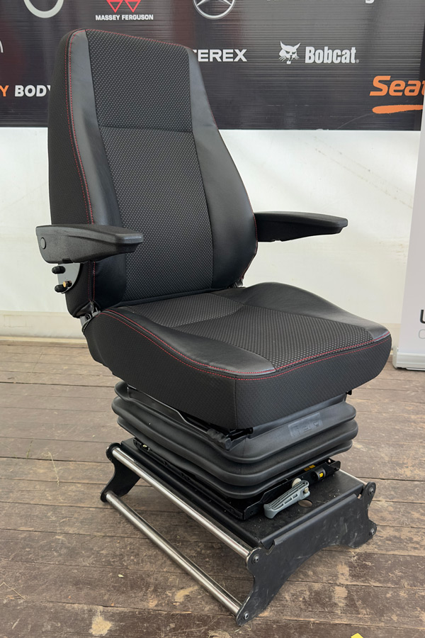 UnitedSeats dealer Seat Systems exhibit at Tullamore show 2024