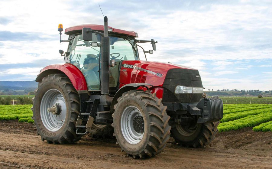 UnitedSeats dealer Sumsertech Spain report on a great Rancher Pro installation in a Case Puma tractor