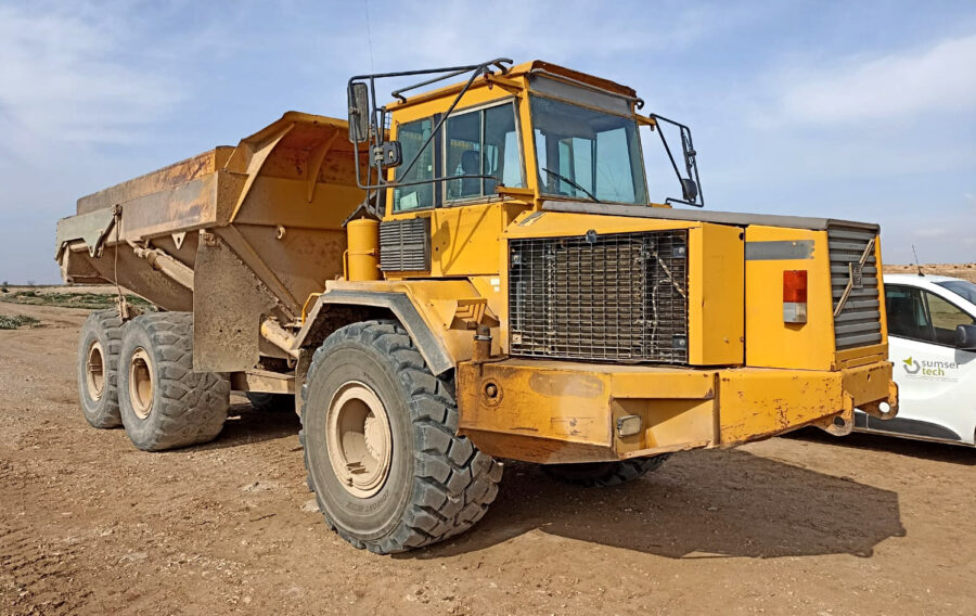 UnitedSeats Highlander Pro Front Control fitted to Volvo A30C