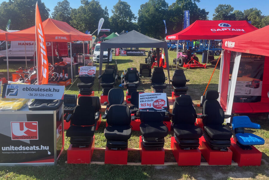 UnitedSeats dealer Agrar Plaza from Hungary at the Farmer Expo