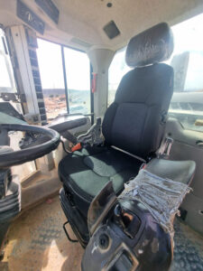 UnitedSeats dealer Asfir achieves a successful seat refurbishment in Volvo L120 wheeled loader