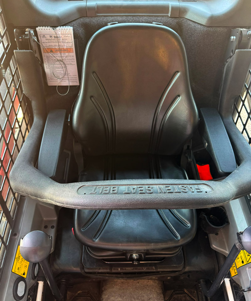 Air seat UnitedSeats LGV64-C2 installed in Bobcat S450 skidsteer